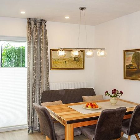 Beautiful Apartment In Dillenburg With Kitchen Ngoại thất bức ảnh