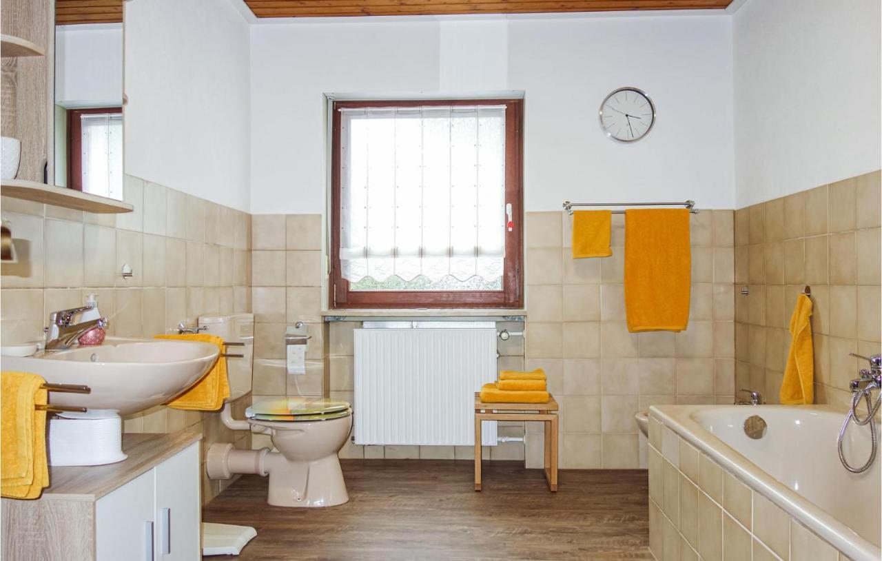 Beautiful Apartment In Dillenburg With Kitchen Ngoại thất bức ảnh
